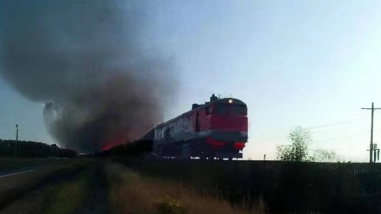 Ukrajinské speciální jednotky zasáhly na Krymu ruský vlak s palivem