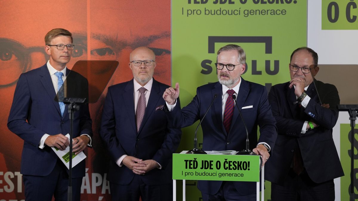 Spolu v otázce daní tápe, ukázal program