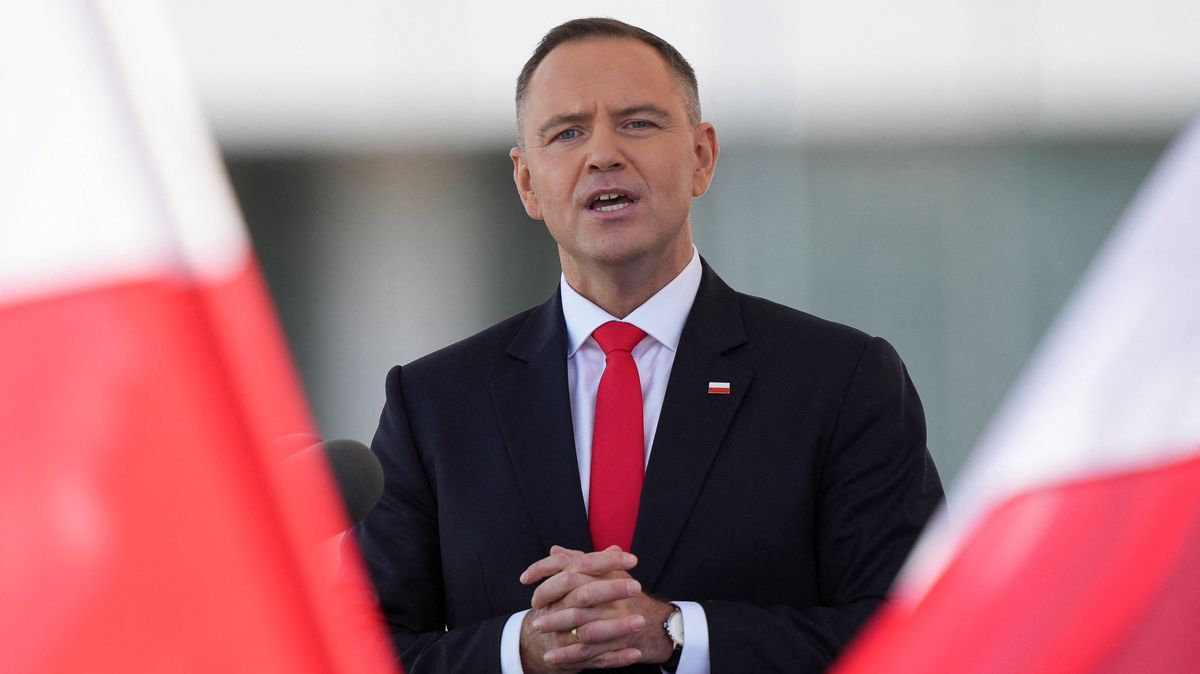 Nový polský prezident se hned po inauguraci pustil do Tuska a EU