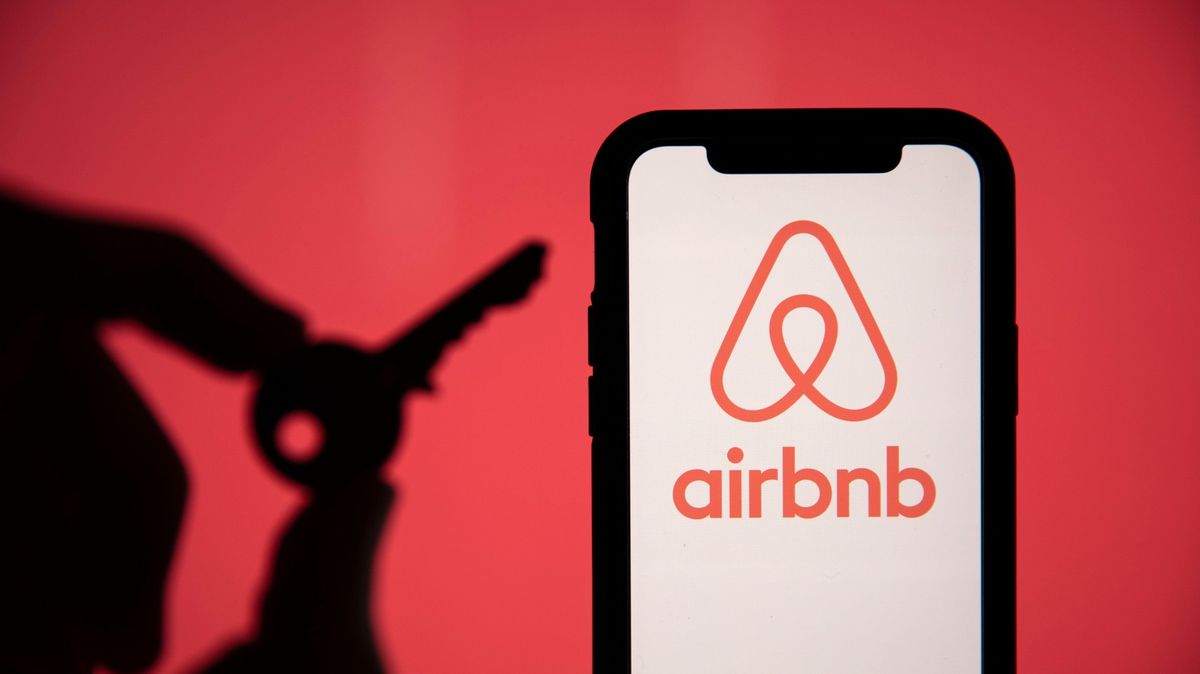 Airbnb hostitel falšoval škody pomocí umělé inteligence. Cestovatelka si to nenechala líbit