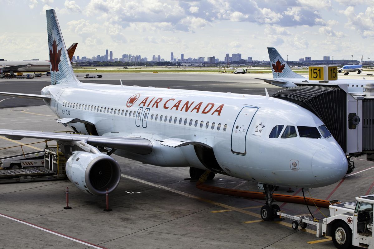 Air Canada pozastaví kvůli stávce všechny lety 
