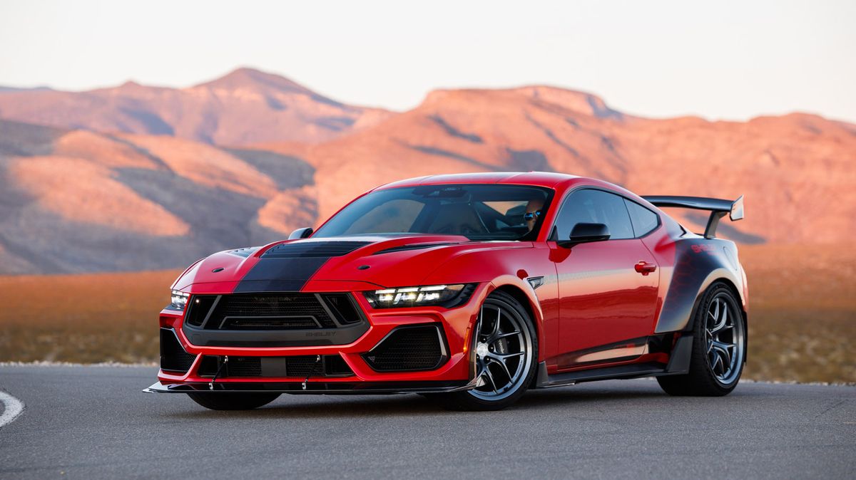 Úpravce Shelby představil vlastní okruhový mustang. Karbonem ani koňmi nešetřil 