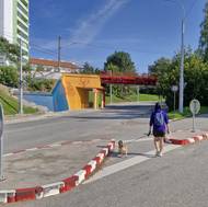Mural vznikající na železničním mostě v Havlíčkově ulici v Jihlavě.