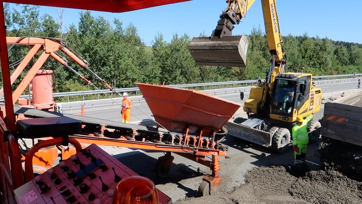 Opravy dálnice D5 z Plzně do Rozvadova potrvají ještě minimálně tři roky