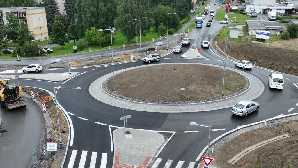 ŘSD otevřelo páteřní silnici ve Žďáru nad Sázavou, ale hned zavře další
