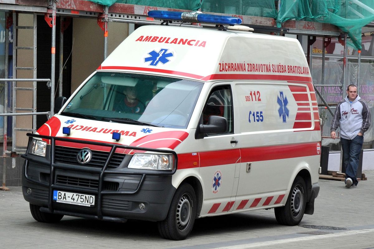 Devítiletý chlapec s mozkovou obrnou se na Slovensku udusil kouskem klobásky