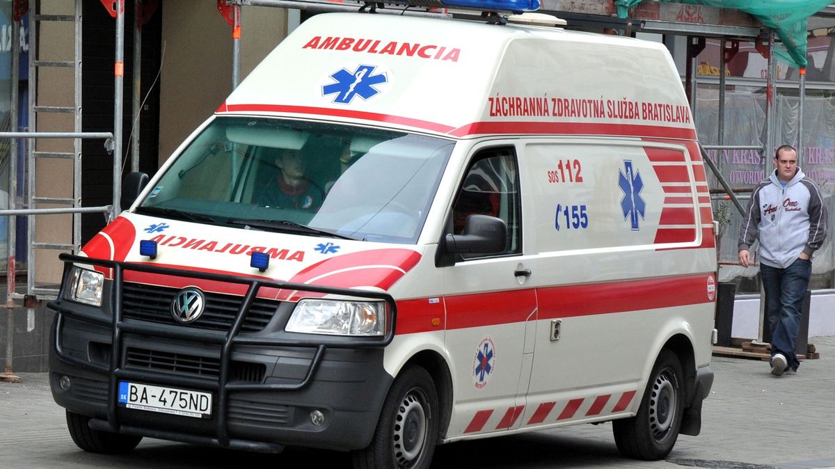 Devítiletý chlapec s mozkovou obrnou se na Slovensku udusil kouskem klobásky