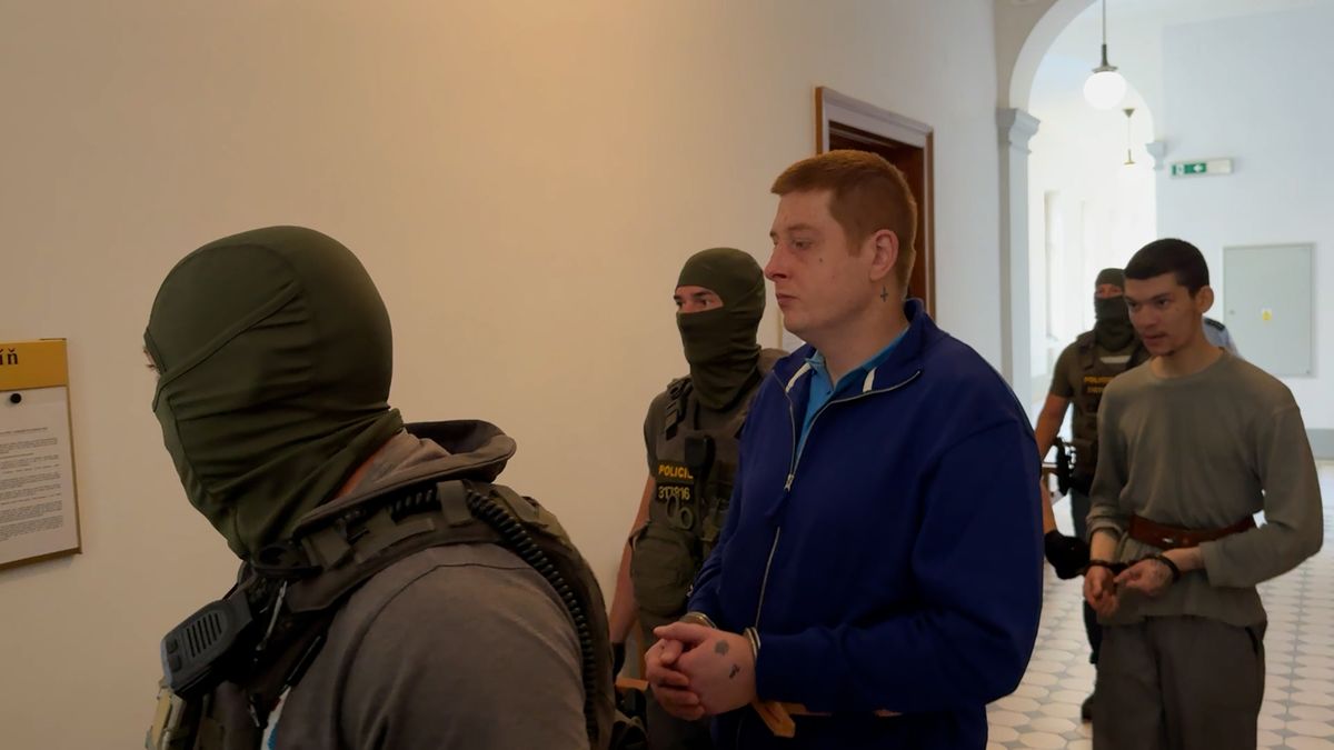 Vězni na Sokolovsku měli plánovat vraždu dozorce. Když jim to nevyšlo, chtěli shořet v cele