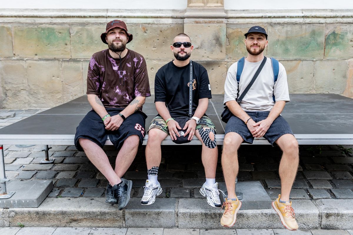 Trochu divné, že najednou neslyšíme alarm a není poplach, říkají ukrajinští rappeři, kteří vystoupí na festivalu v Brně