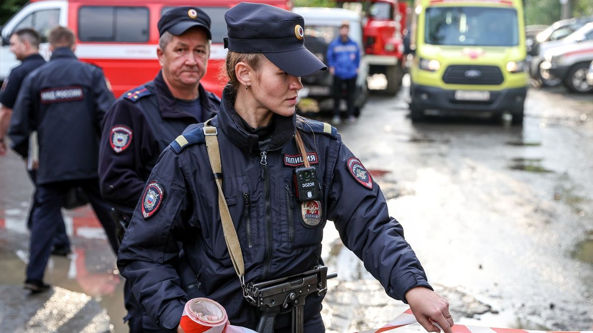 Žena po výjezdu ze skluzavky v ruském aquaparku narazila do chlapce. Vážně mu poranila játra