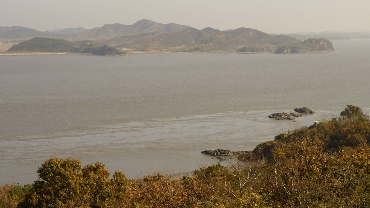 Uprchlík z KLDR připlul do Jižní Koreje na kusu polystyrenu