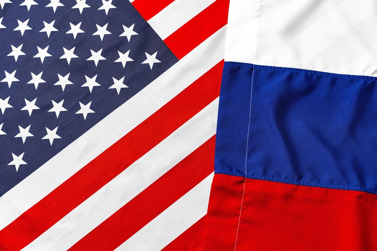 My ne, to oni. Kreml a Bílý dům se přou, kdo chtěl schůzku Putina a Trumpa