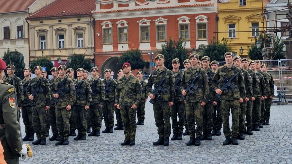 Zapomněl jsem vybalit spacák, kliky za mě dělali ostatní. To nechcete, řekl vojenský dobrovolník