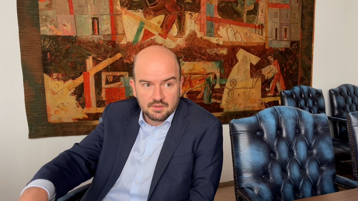 Místopředseda slovenské sněmovny Dubéci: Blíží se turbulentní podzim