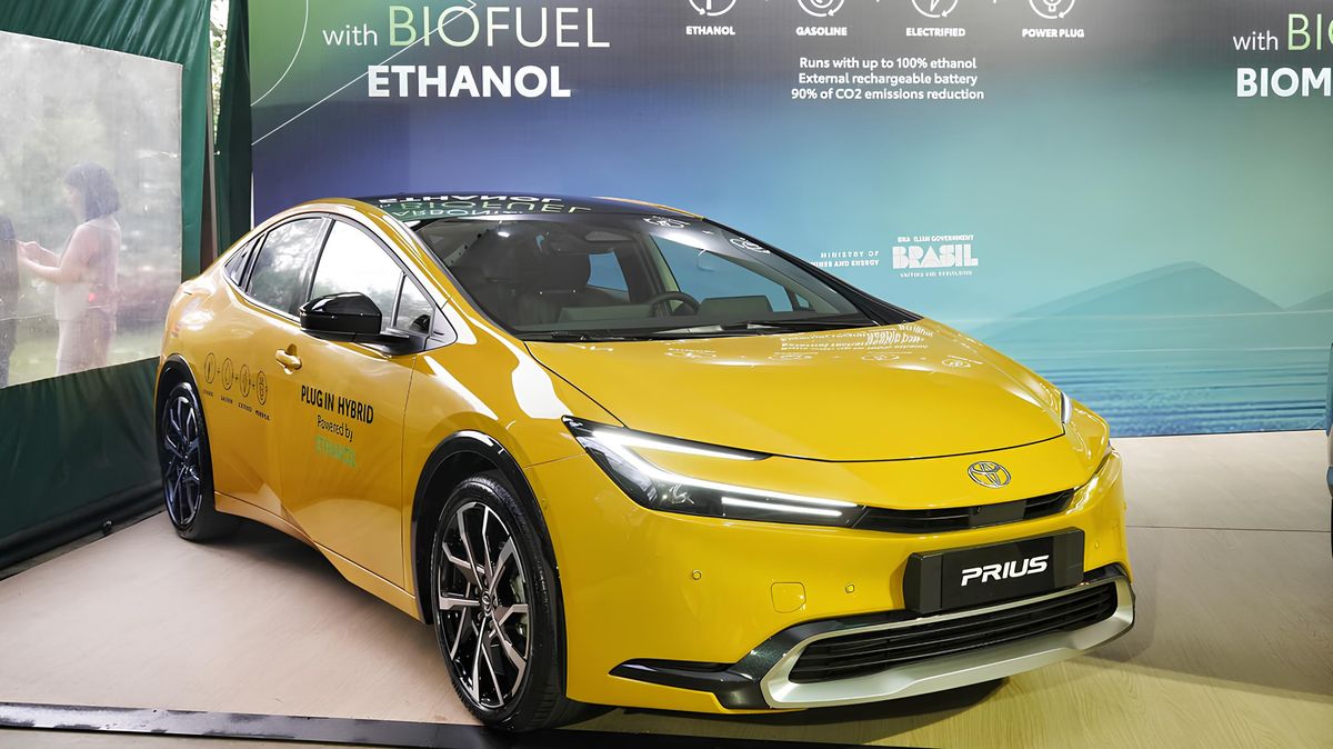Toyota Prius spalující etanol má emise nižší o 90 procent