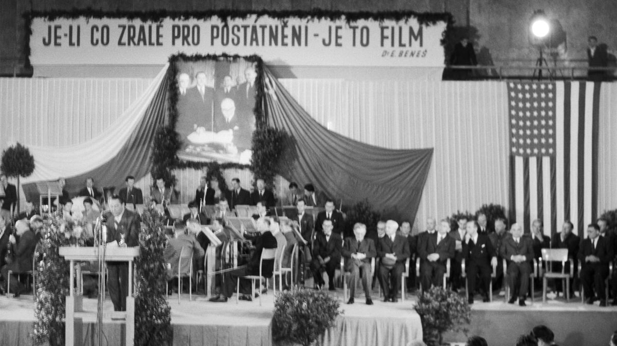 Znárodníme to všechno! Jak měl zestátněný český film dělat čest republice