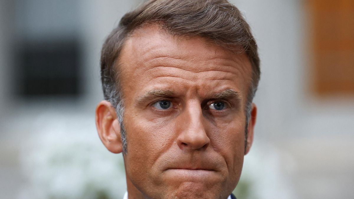 Rusko je predátor, nebuďte naivní, varuje Evropany Macron