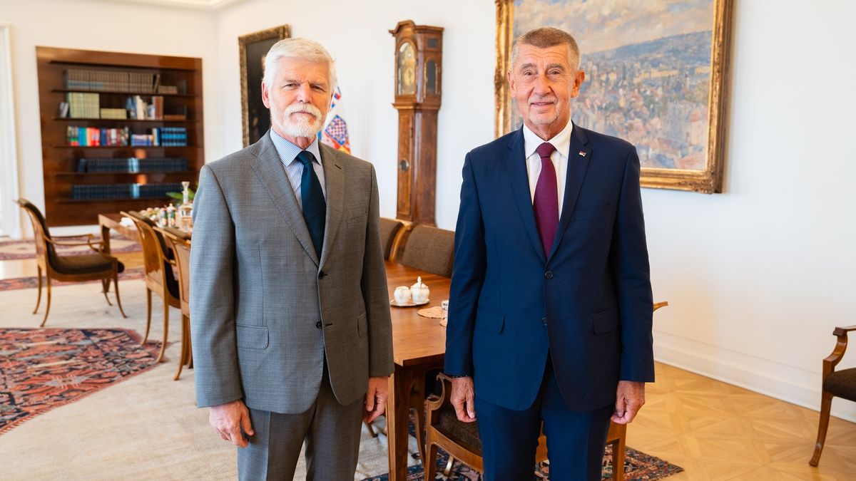 Pavel si pozval Babiše na Hrad