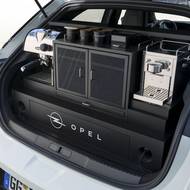 Kufr je využit do posledního centimetru.