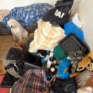 Ženu, která neslyší, našly sociální pracovnice vyhladovělou, dehydrovanou a na pokraji sil. 