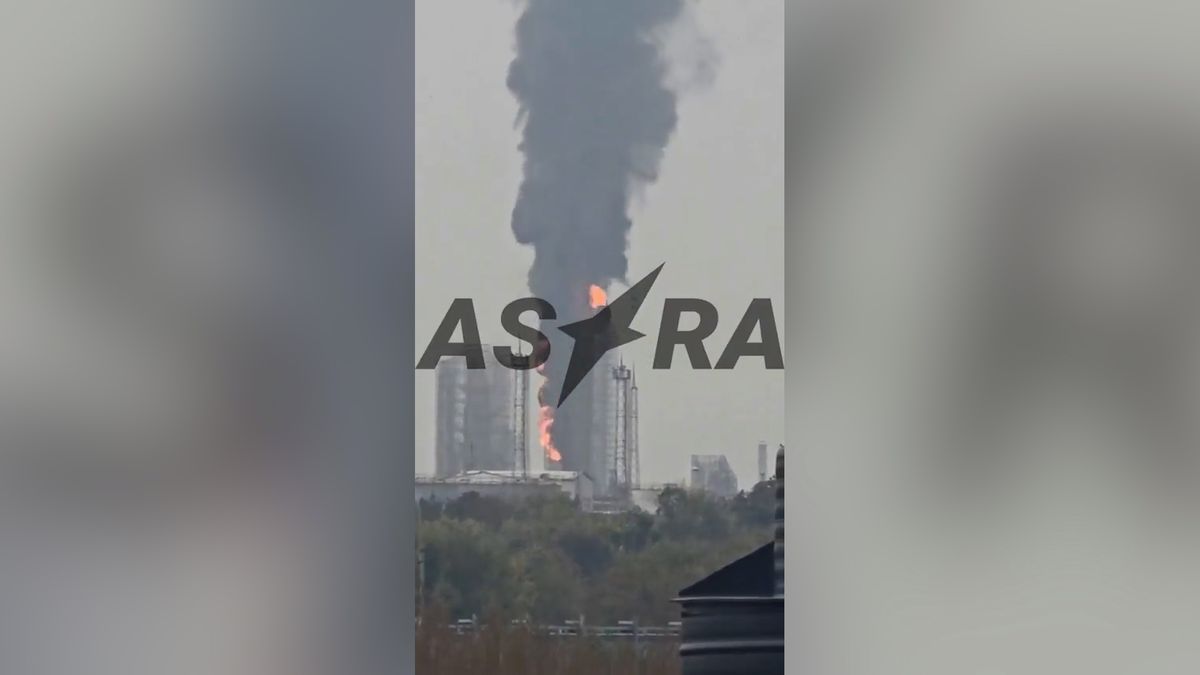 Masivní výbuch v Baškortostánu. Ukrajinské drony zasáhly jednu z největších rafinérií v Rusku