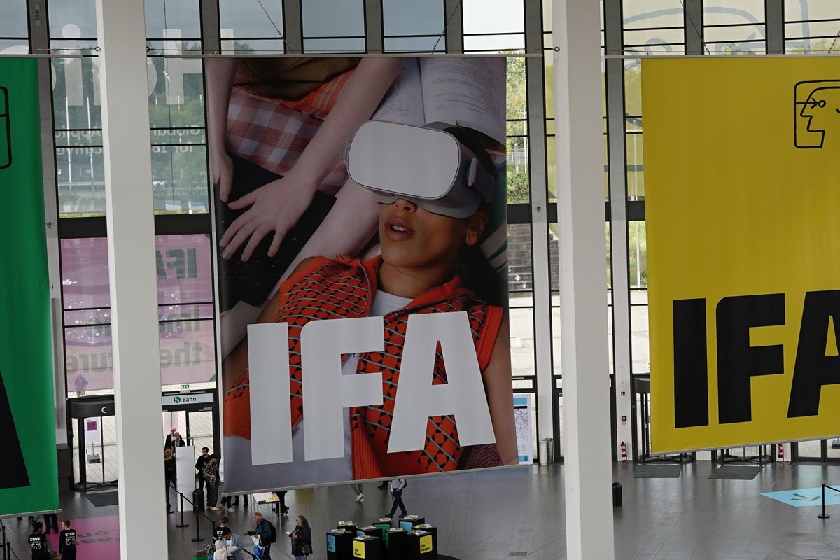 PŘEHLEDNĚ: Mysleli na milovníky ptáků i koček. Připomeňte si pátý den IFA 2025