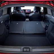 Kufr spalovací verze nabídne maximální objem 1176 litrů.