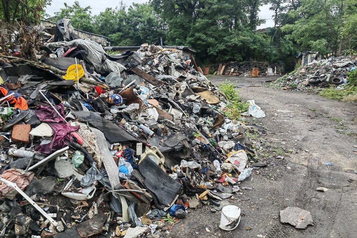 Za úklid obří černé skládky zaplatila Ostrava téměř 5,5 milionu korun 