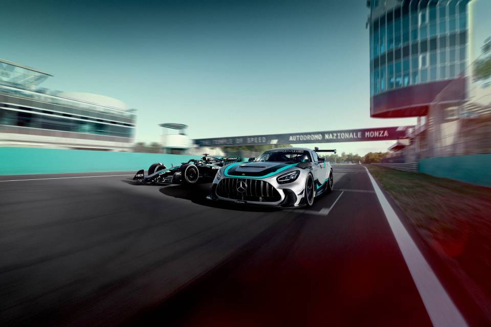 Mercedes-AMG GT2 Edition W16 je nejvýkonnějším závodním vozem pro zákazníky značky.