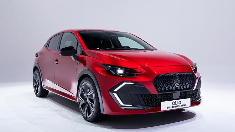 Renault Clio prošel dramatickou změnou, spalovací motor však zůstává 