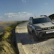 Dacia Duster G 150 4×4 nabízí unikátní kombinaci hybridní technologie, spalování LPG a elektrifikovaného pohonu všech kol.