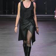 Kalfař sází na sofistikovaný minimalismus.