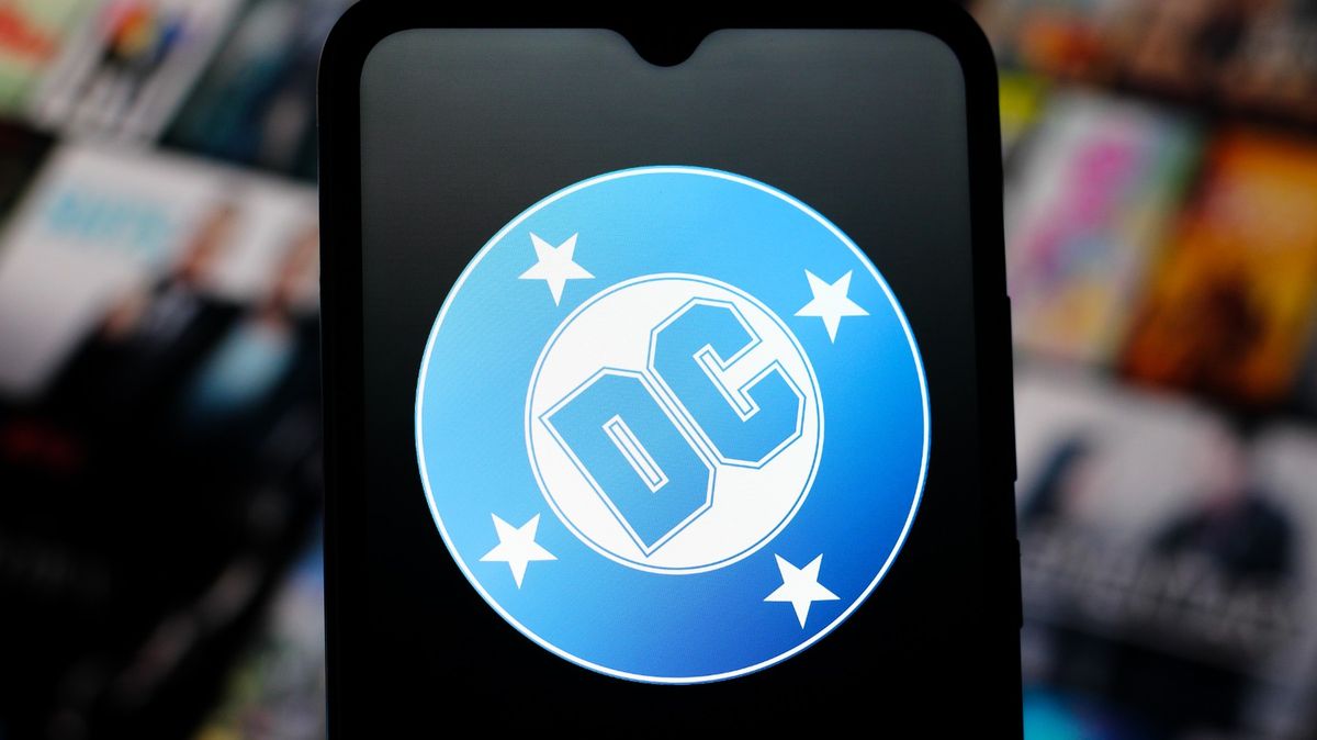Komiksový vydavatel DC vyrazil trans spisovatelku kvůli nevhodným komentářům k vraždě Charlieho Kirka