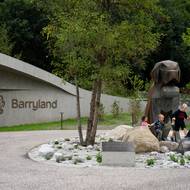 Muzeum bernardýnů má moderní, hluboce promyšlený design.