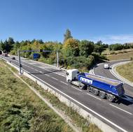 Na opravený obchvat Jihlavy s tunelem se po více než dvou měsících vrátil provoz. 