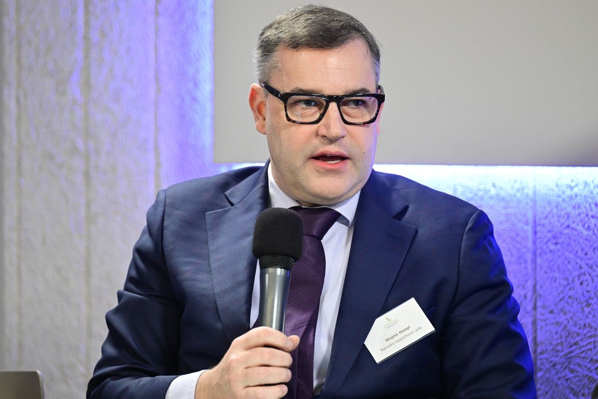 Rozpočtová rada: Chybí peníze na školství nebo obnovitelné zdroje