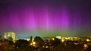 Zemi zasáhne geomagnetická bouře. Nad Českem se může objevit polární záře