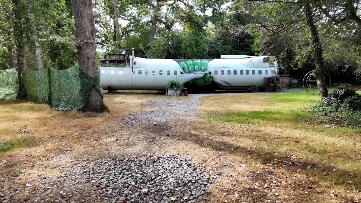 Bydlení v havarovaném letadle nabízí ojedinělou atmosféru bez aviofobie