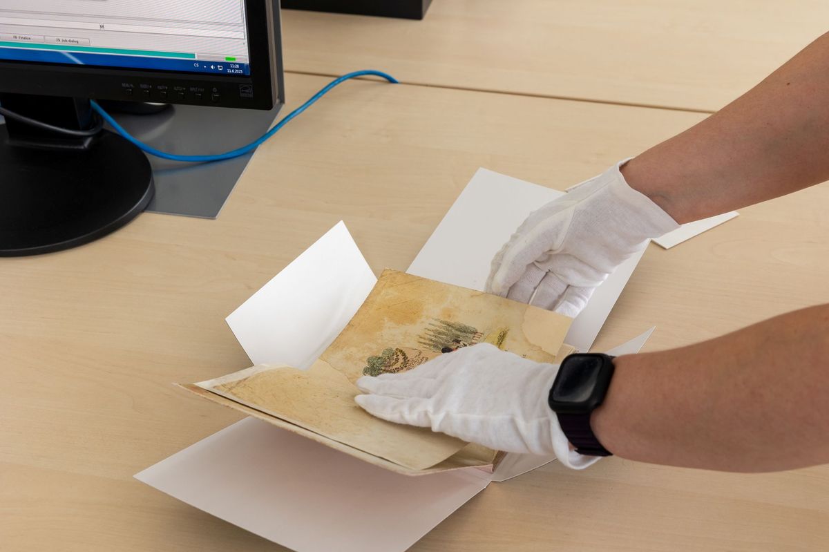 Nový skener umožní detailní online prohlídku historických knih
