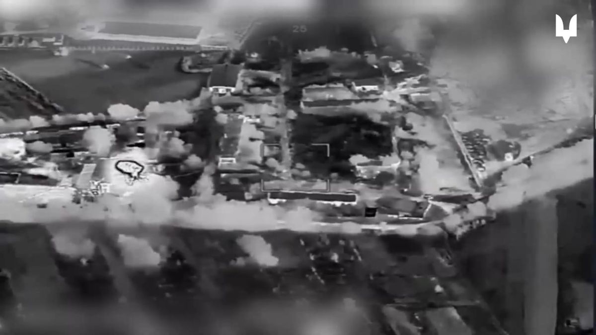 Ukrajinci zasáhli muniční sklad v Kursku, posádku viní z vraždění zajatců