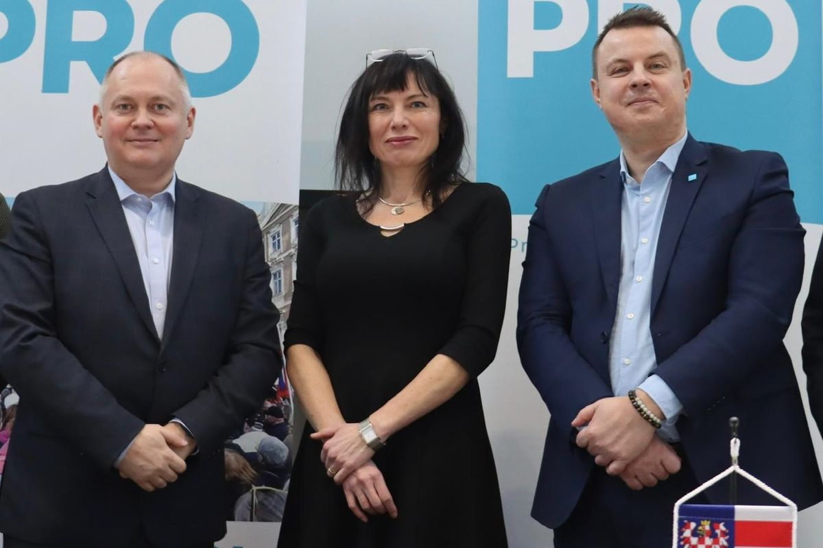 Rajchlova strana se otřásá. Z PRO odchází další tři členové předsednictva včetně Haška
