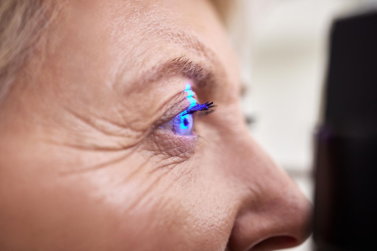 Prototyp implantátu přináší nové řešení pro lidi s rohovkovou slepotou