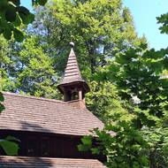 Stožecká kaple zaujme na první pohled.