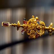 Žezlo zhotovil Hans Haller v období 1533 až 1534 pro Ferdinanda I. Habsburského.