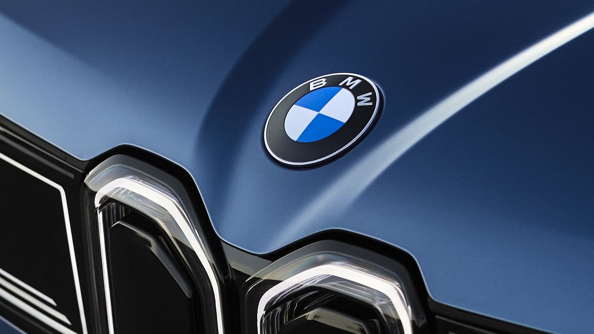 BMW má nové logo, málokdo si toho ale všiml