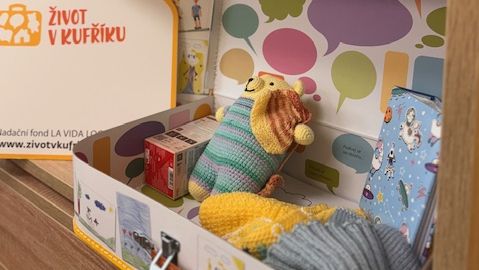 Kufříky vzpomínek mají odloženým dětem připomenout začátky jejich života