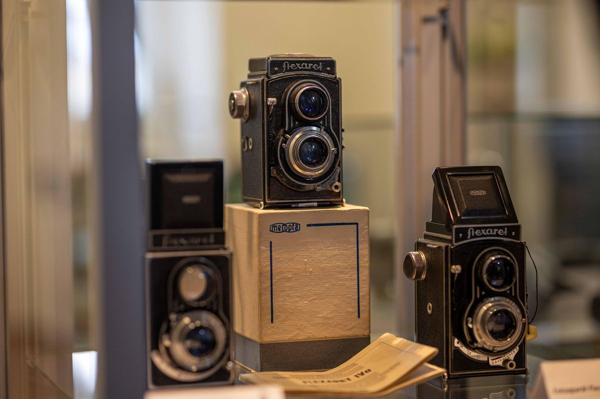 Fotoaparáty pro špiony i zapomenuté prototypy. Přerovské muzeum získalo unikátní sbírku od firmy Meopta