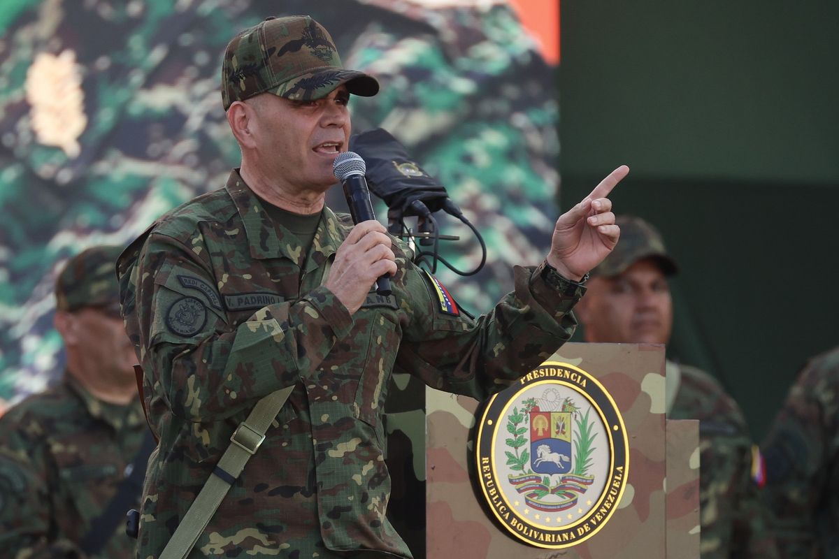 Venezuela odsoudila údajný nelegální průlet amerických stíhaček u jejího pobřeží
