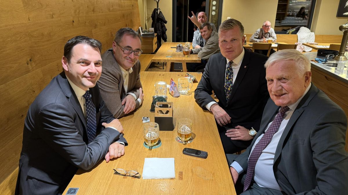 Turek byl v noci napaden v baru, člen ochranky má zpřetrhané křížové vazy