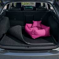 … oboustranný koberec pro bezpečné převážení špinavého nákladu…